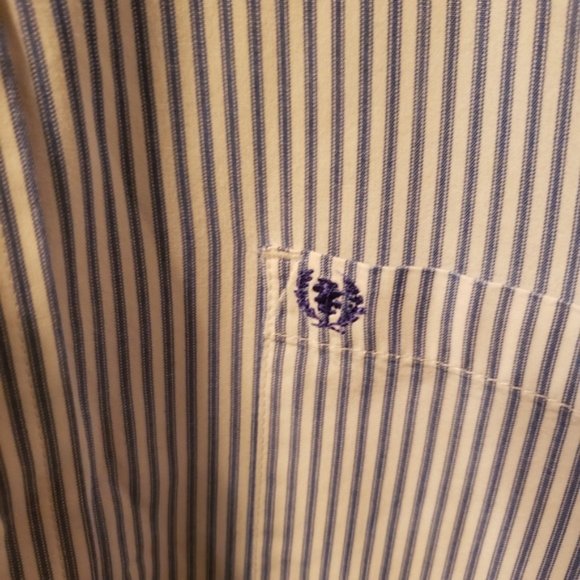 IZOD Men's Collared Shirt B86 - Picture 2 of 4